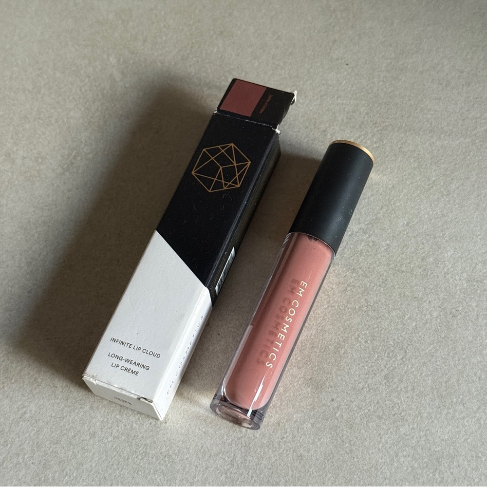 EM Cosmetics Infinite Lip Cloud Magic Hour Long-Wearing Lip Crème